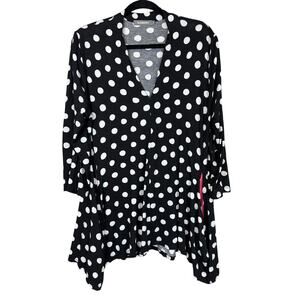 Alembika Black And White Polka Dot V Neck High Low Top 2